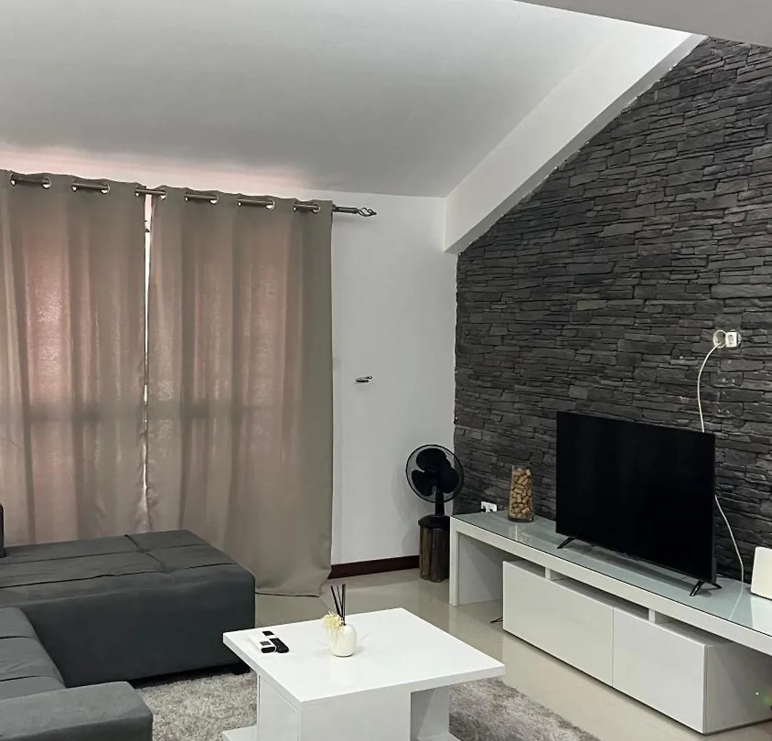 Apartament Casa Elson 1 Praia 0*,